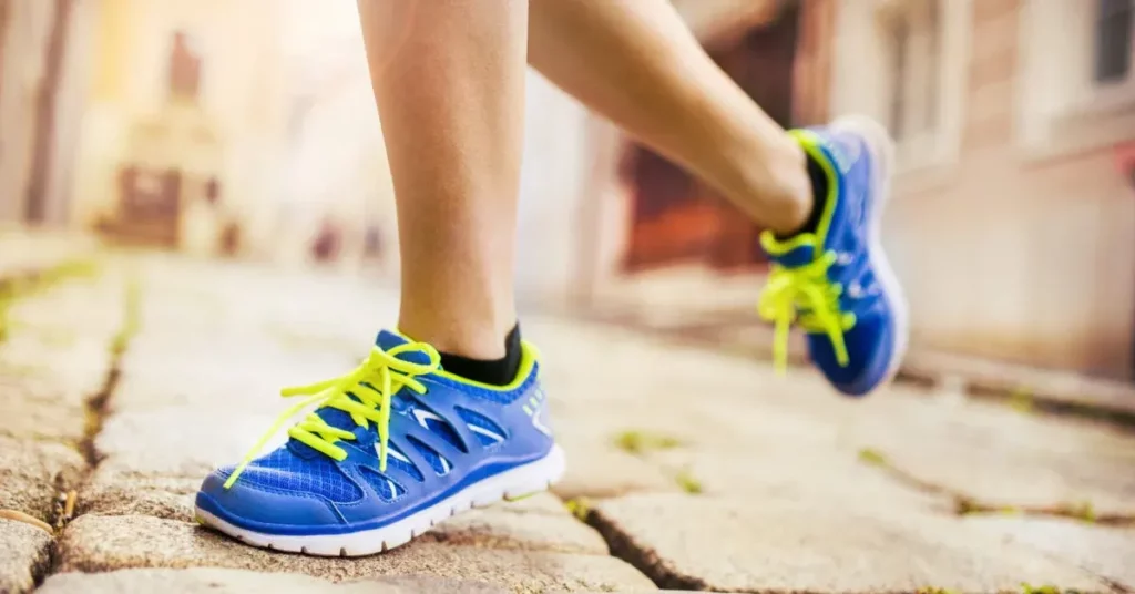Best Walking Shoes For Overweight Women